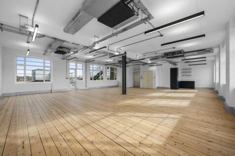 OLBC74WhiteLionStreet8.jpg