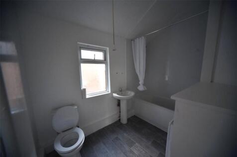 Bathroom.JPG