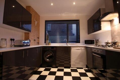 Kitchen 1.jpg