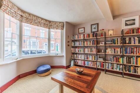 Property Image 4