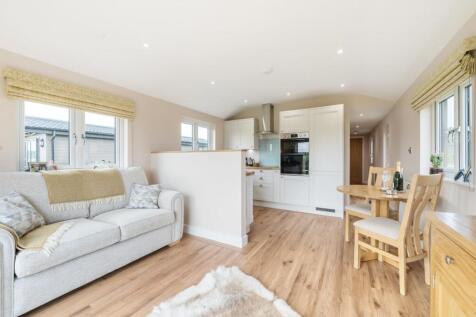 The Acorn Lodge