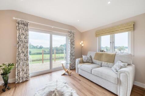 The Acorn Lodge