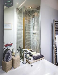 Stamford_bathroom.