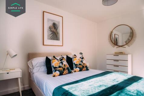Hazel_Bed2b_1028x685.jpg