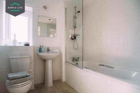 Hazel_Bath_1028x685.jpg
