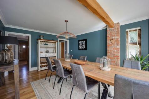 Family/Dining Room