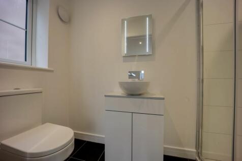 Ensuite To Bedroom Two