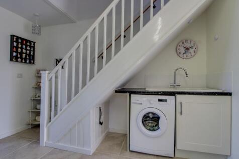 Annexe Hall/Kitchen