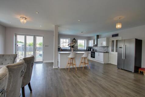 Kitchen/Dining/Family Room