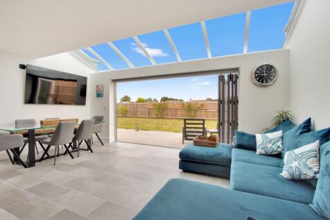 Kitchen/Dining/Sun Room