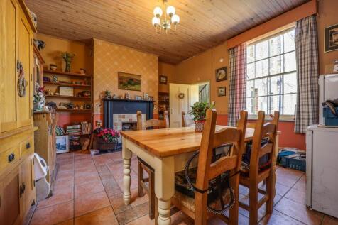 Breakfast Room