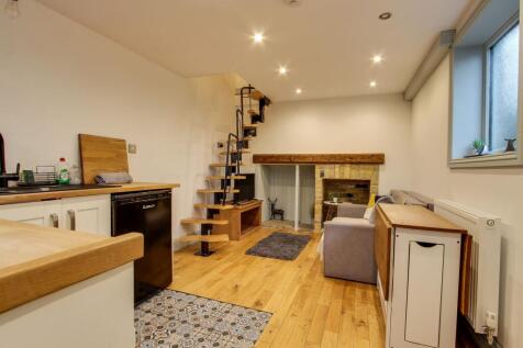 Open Plan Lounge/Kitchen