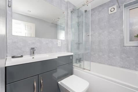 Main family bathroom