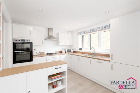 Open-Plan Kitchen/Dining Room