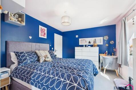Master Bedroom with En-Suite