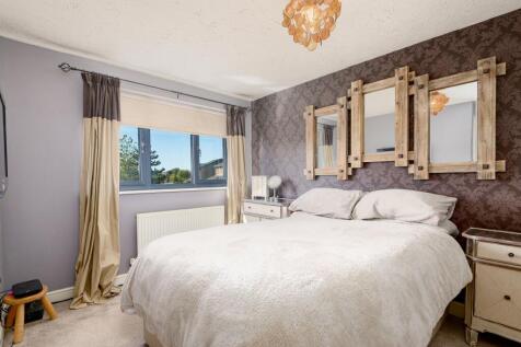 Bedroom One &#43; En-Suite