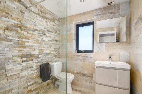 Bedroom One &#43; En-Suite