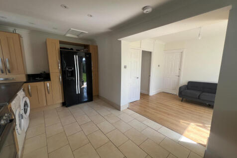 Kitchen lounge .jpeg