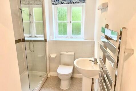 Shower room 3