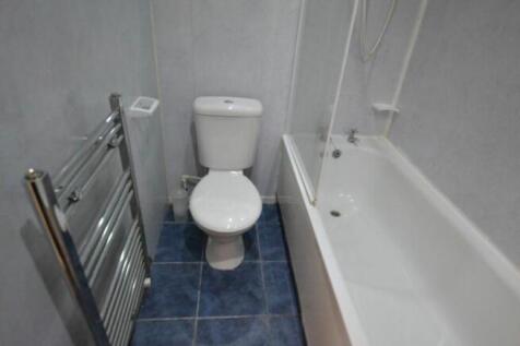 Bathroom 2.jpeg