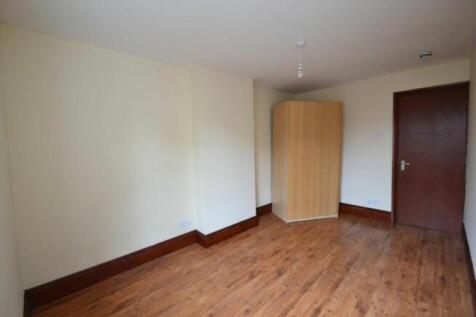 Bedroom 2 2.jpeg