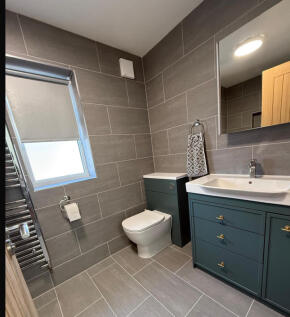 Bathroom .jpeg