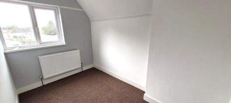 Bedroom 1 single 725