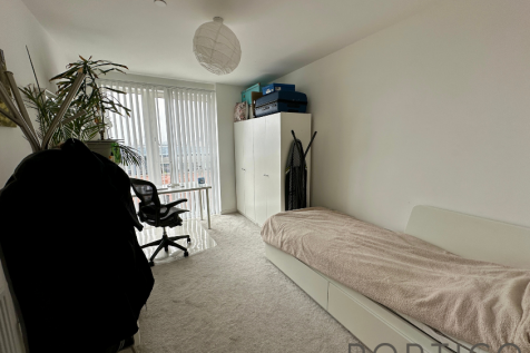 Second Bedroom (1)