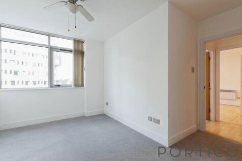 Master Bedroom (2)