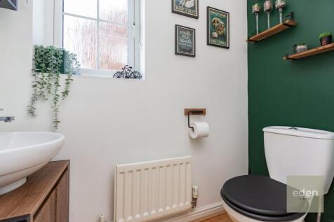 SEPARATE WC