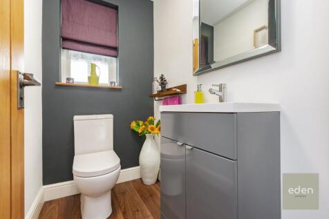 SEPARATE WC