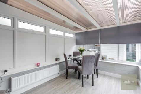 Conservatory / dining room