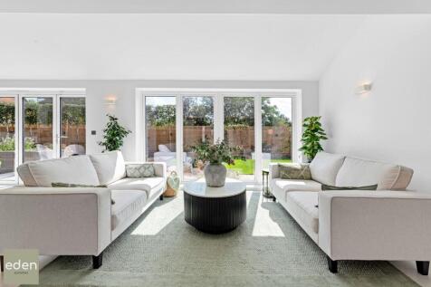 Kitchen/Family room