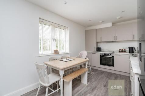 LOUNGE/DINER/KITCHEN