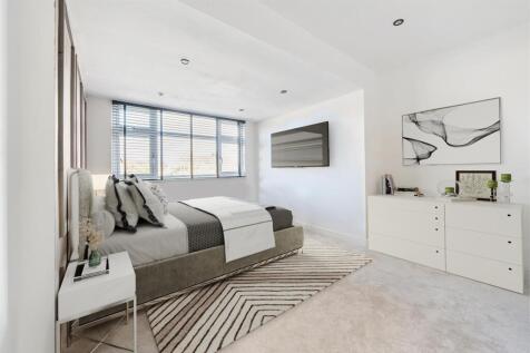 Bed 2.jpg