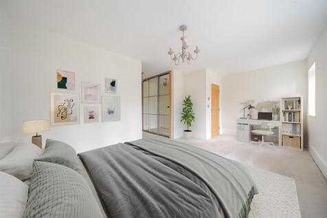 Bedroom 1 (2)