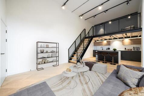 Living area.JPG