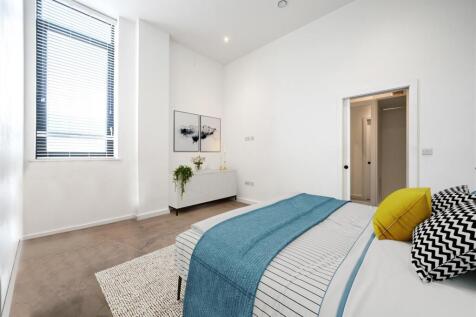 Bedroom 1.JPG