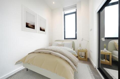 Bedroom 2.JPG