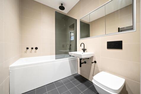 Bathroom.JPG