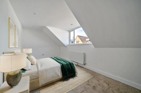 Bedroom 2.JPG