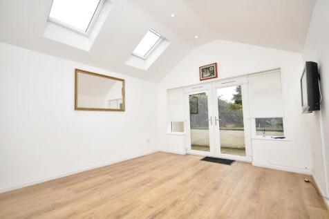 Sitting Rm/Garden Rm