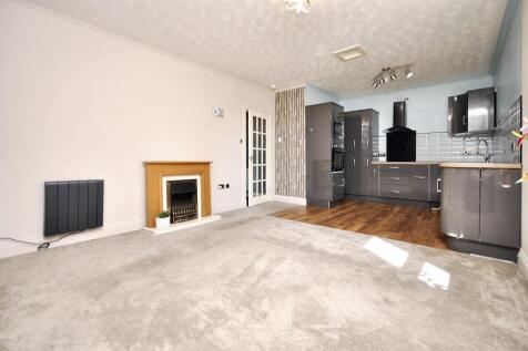 Living Rm &amp; Kitchen