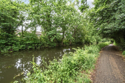 Basingstoke Canal
