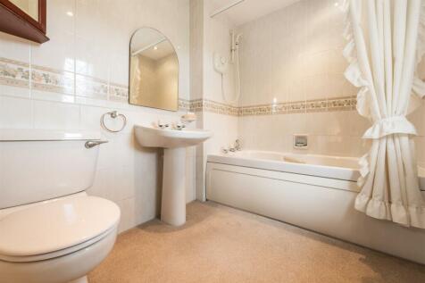 14 Queen Eleanors Drive, Knowle, B93 9LY_17.jpg