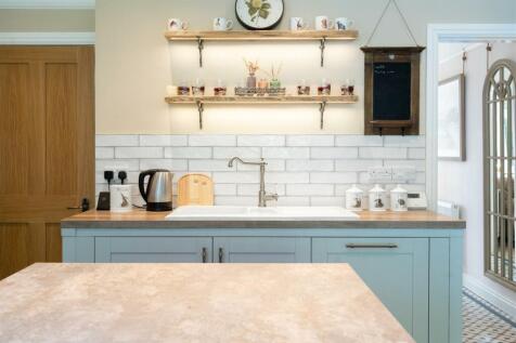 1927 Warwick Road, Knowle, B93 0DX_LO_32.jpg