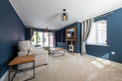 1 St Phillips Grove, Bentley Heath, B93 8FE_3.jpg