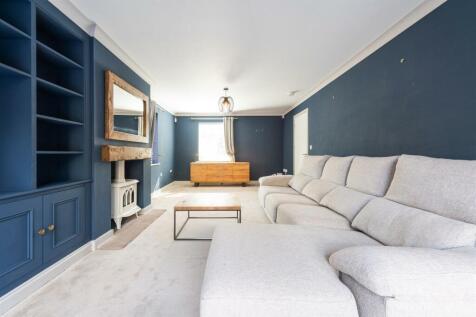 1 St Phillips Grove, Bentley Heath, B93 8FE_4.jpg