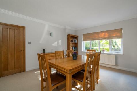 35 Brockhurst Lane, Dickens Heath, B90 1RG_LO_21.j