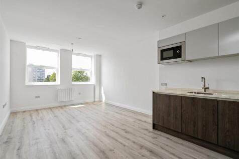 Warwick House - 22-1_lo.jpg